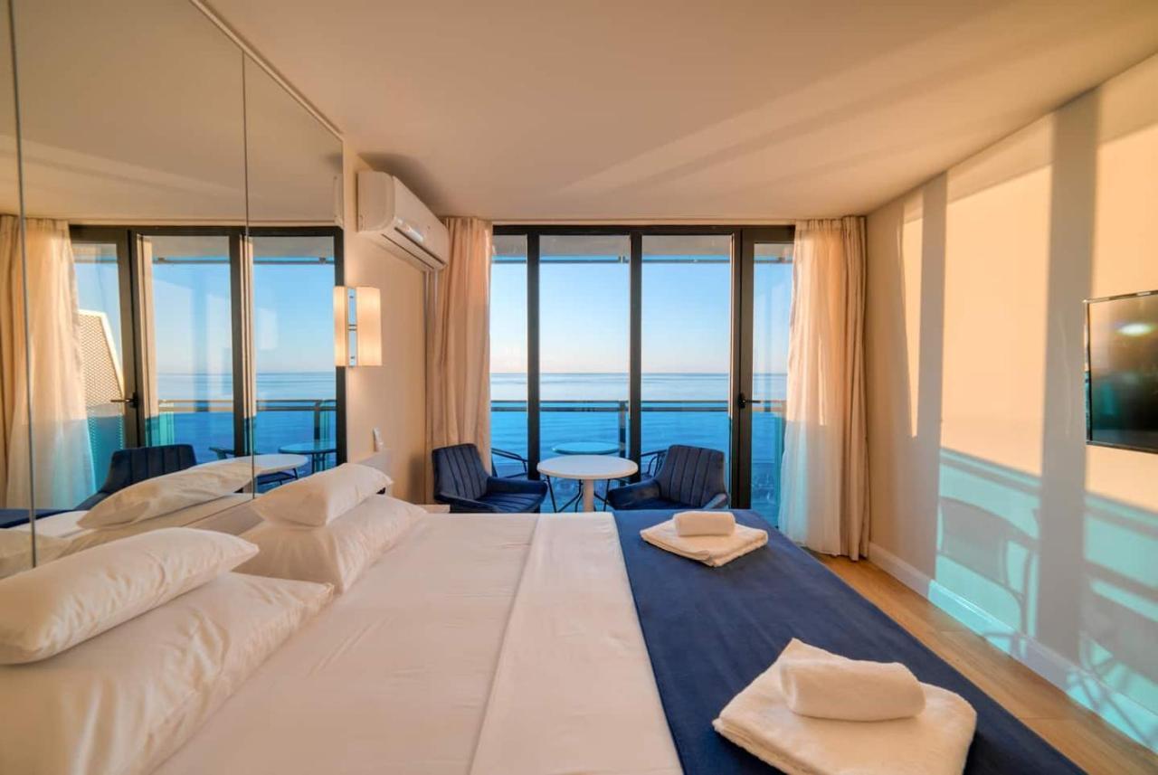 Luxury Sea View Orbi City Batumi Exterior photo